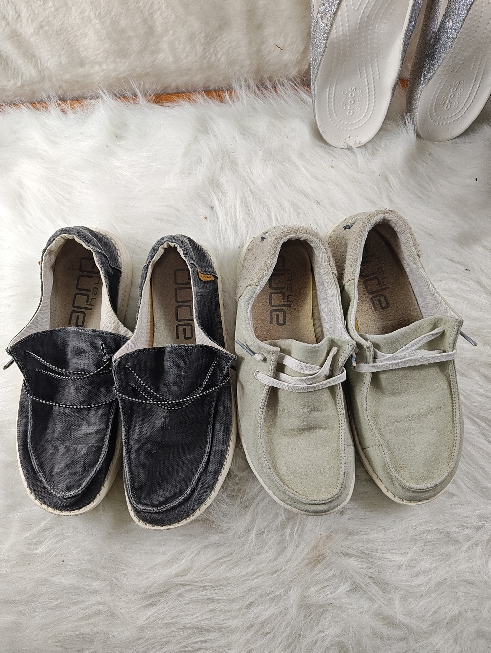 Hey Dude Wendy Suede Off White + Hey Dude Chambray Off Black 2 Pairs Bundle Sz 8